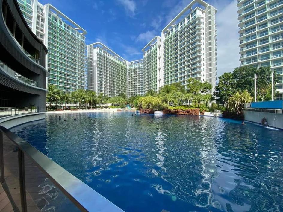 Manila Urban Resort At Azure エクステリア 写真