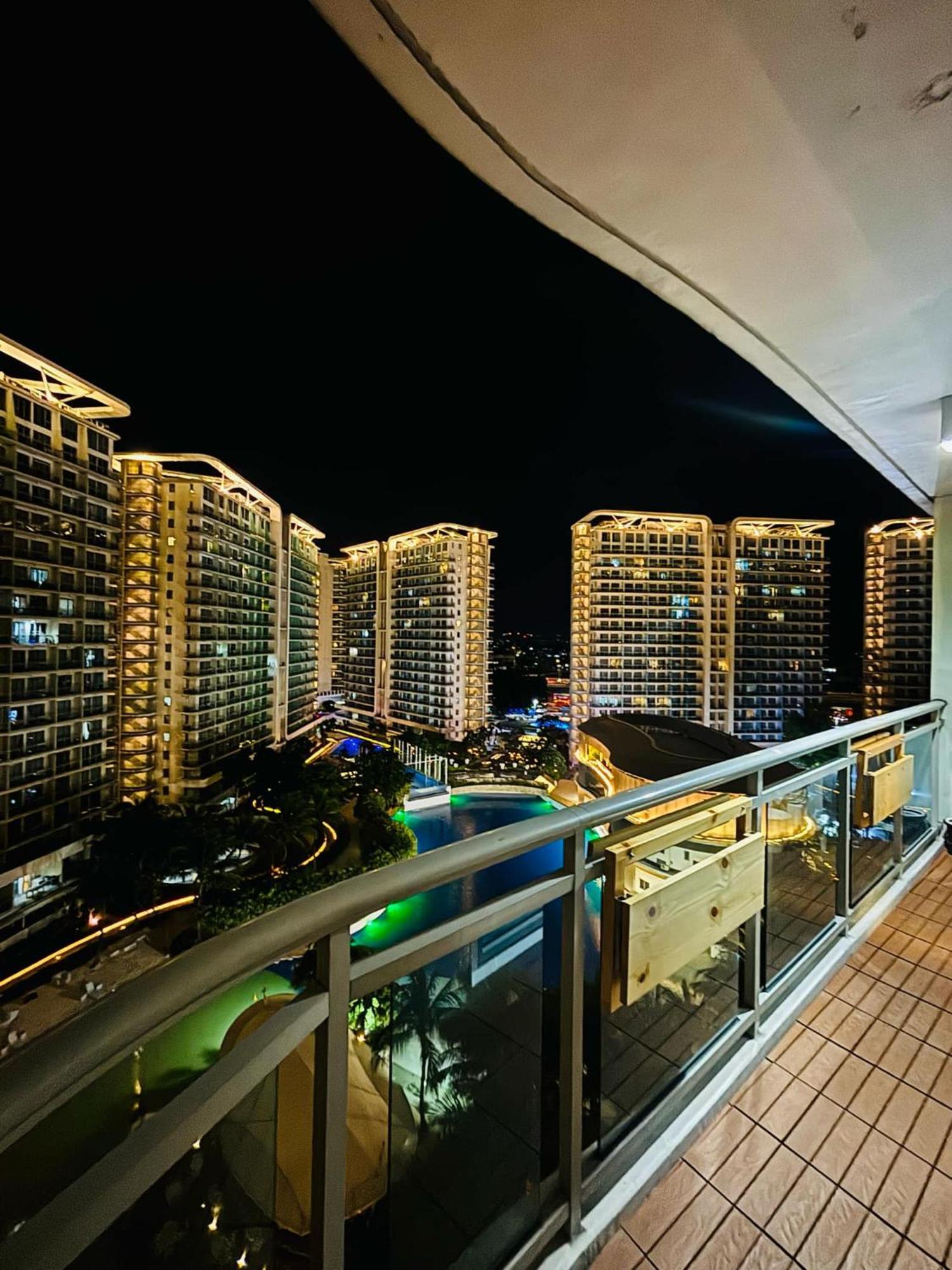 Manila Urban Resort At Azure エクステリア 写真