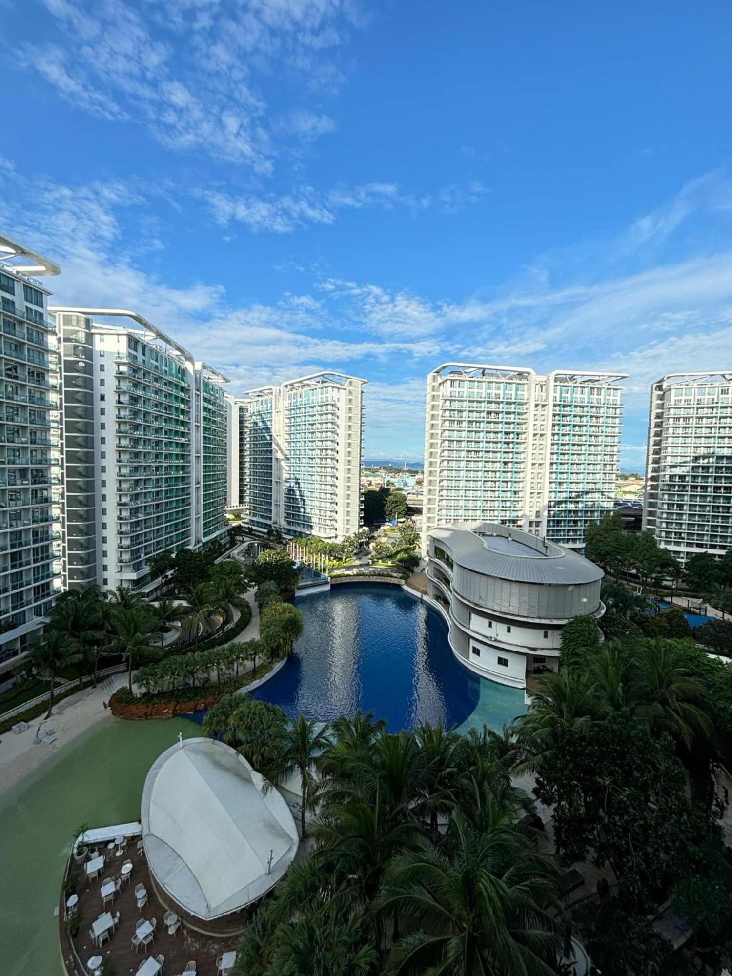 Manila Urban Resort At Azure エクステリア 写真