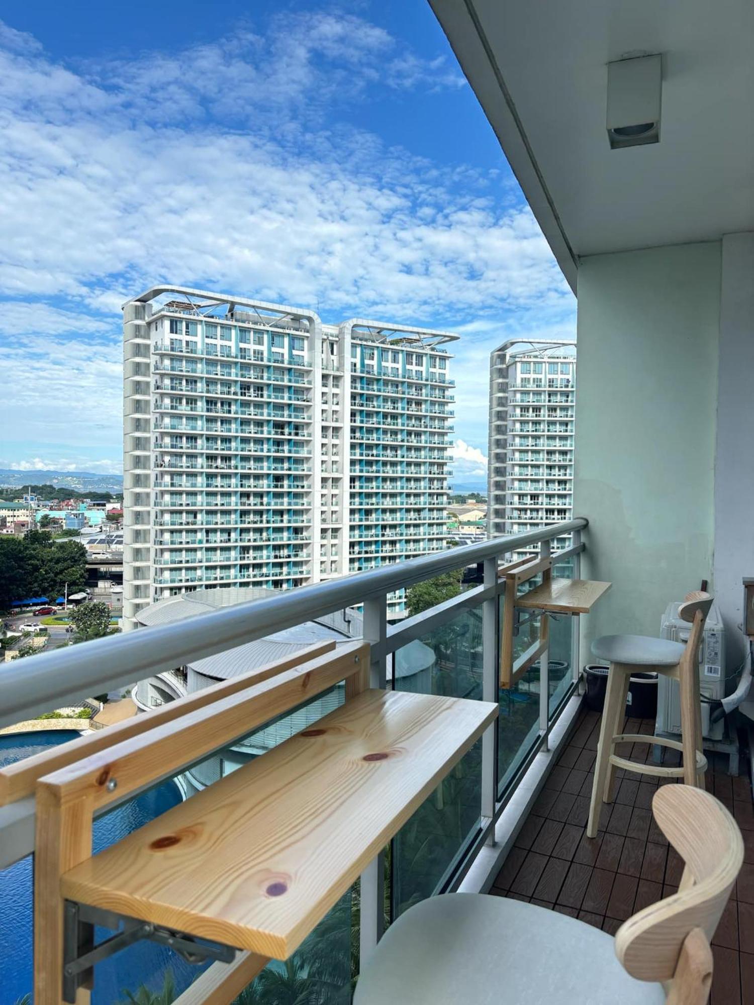 Manila Urban Resort At Azure エクステリア 写真