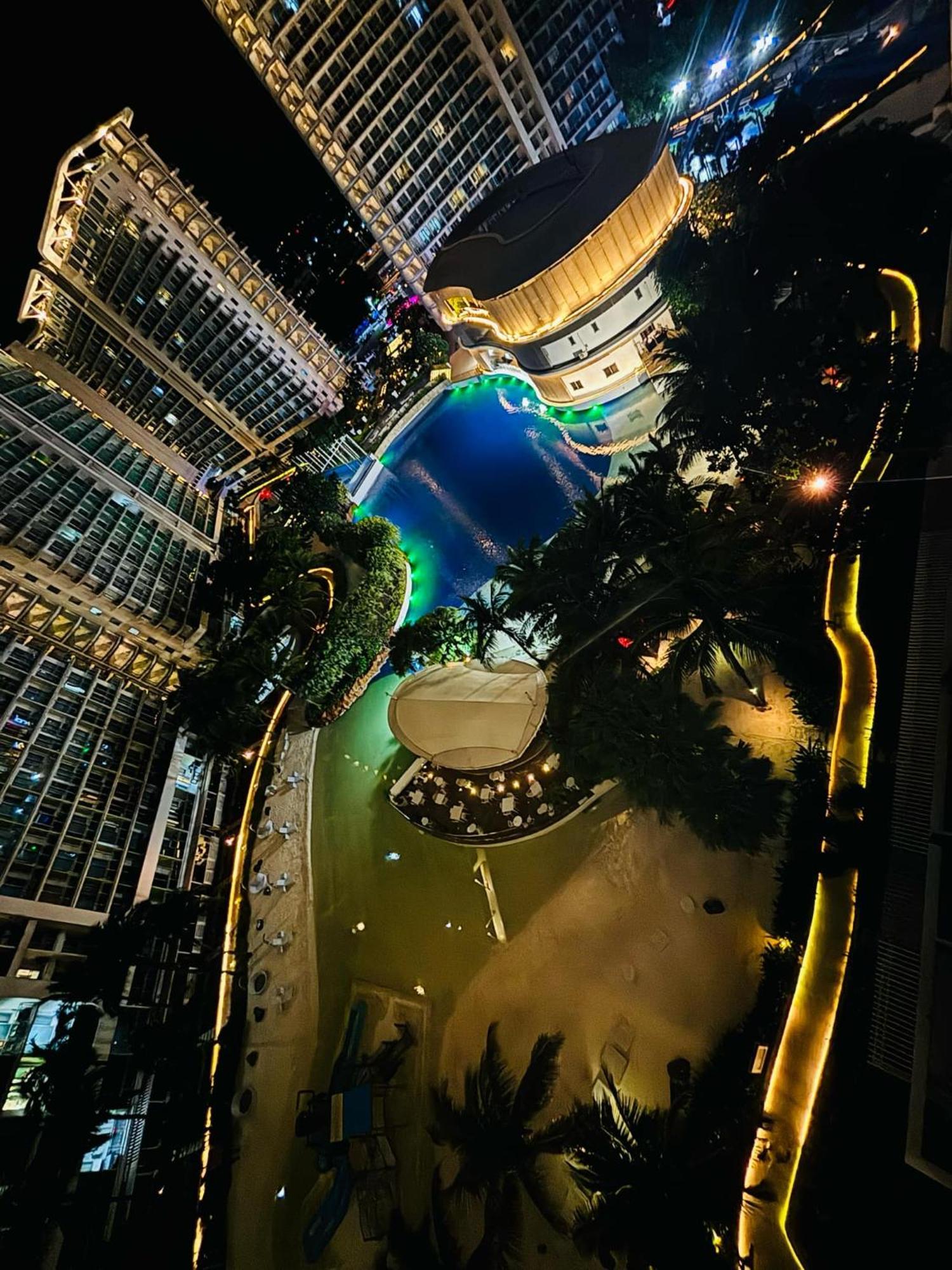 Manila Urban Resort At Azure エクステリア 写真